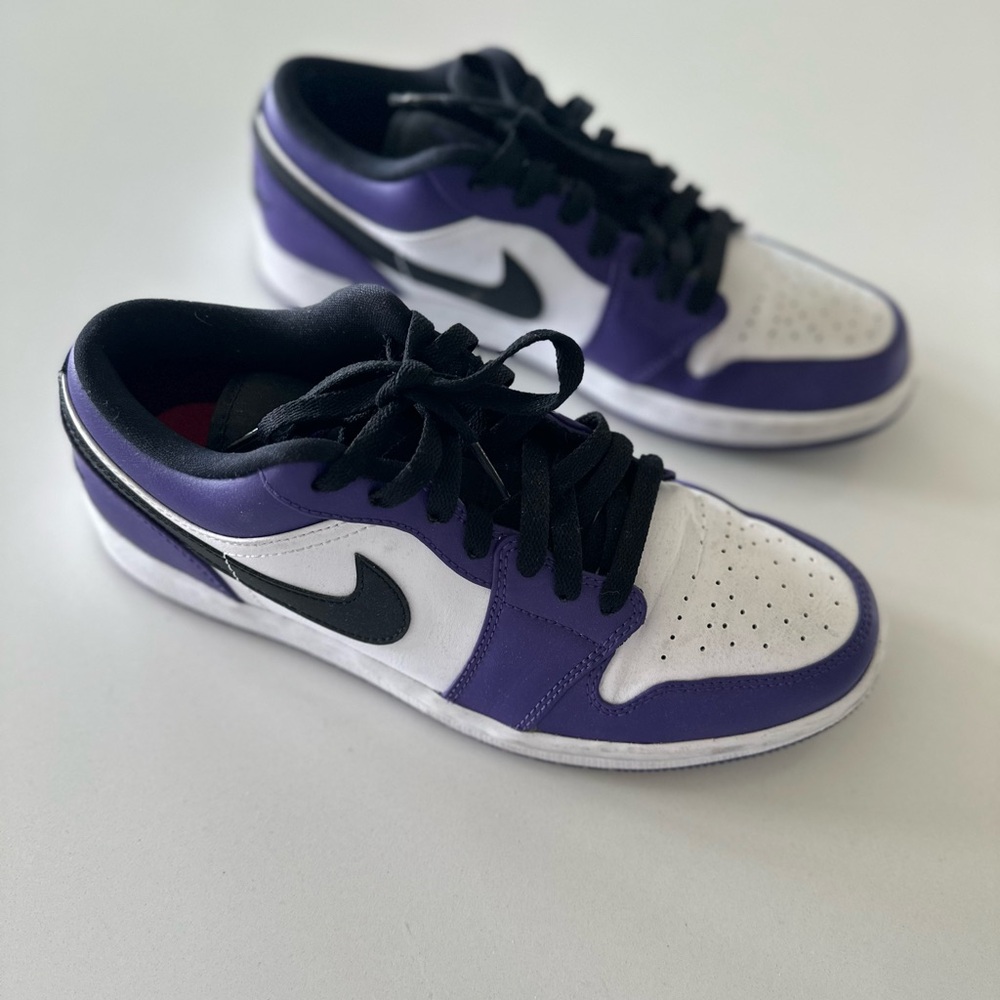 Women’s Air Jordan 1 Low. Size 8. Court Purple. Great condition no box.